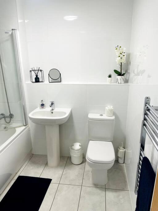 #513 2 Bedroom Sleeps 6 Apartamento *